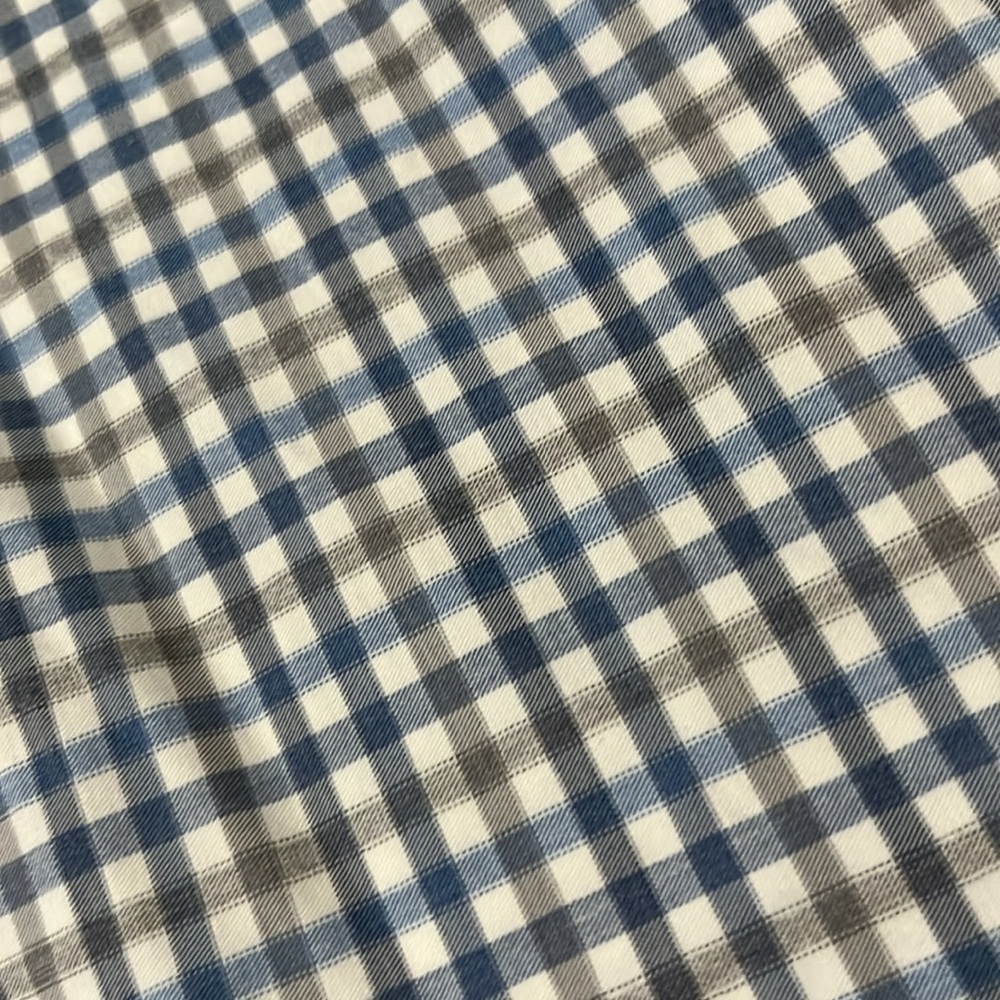 Johnnie-O Prep Formance Button Down Size Large - image 2